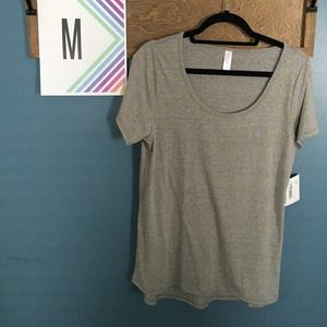 M LuLaRoe Classic T